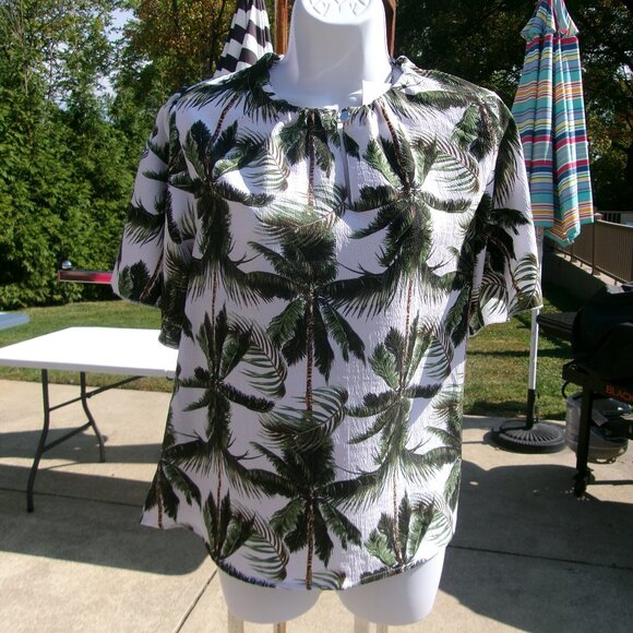 NWT ALEX&PARKER WHITE &GREEN PALM TREE BLOUSE M - Picture 1 of 1
